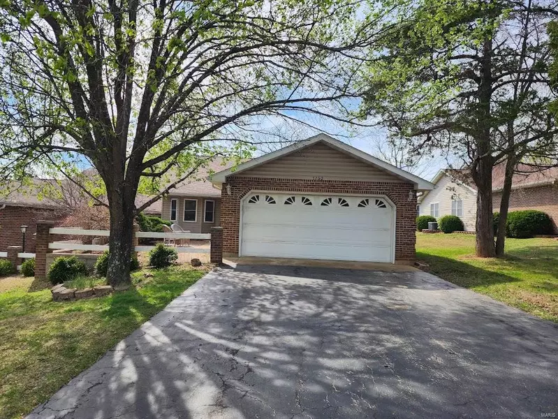 1752 Napoleon DR, Bonne Terre, MO 63628