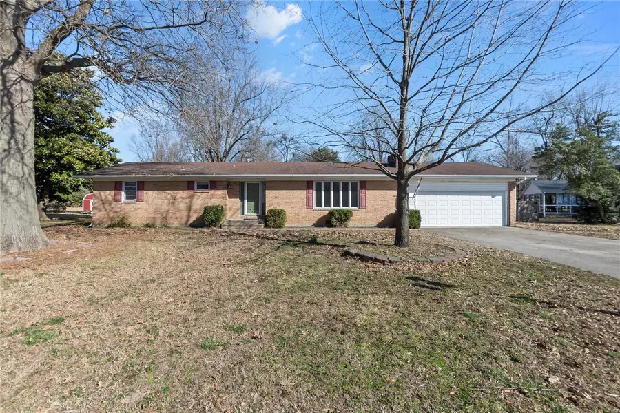 206 Kramer DR, Sikeston, MO 63801