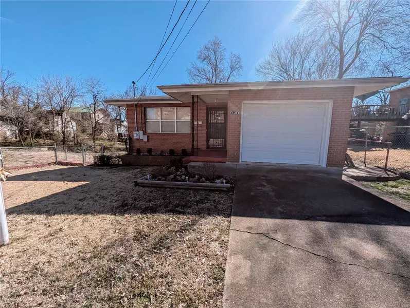 920 Poplar Street, Poplar Bluff, MO 63901