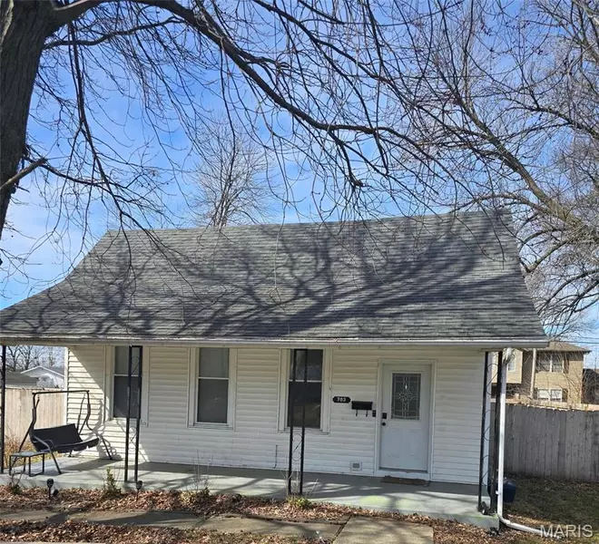 703 S Main ST, Troy, IL 62294