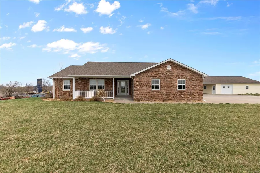 265 Open Meadows LN, Perryville, MO 63775