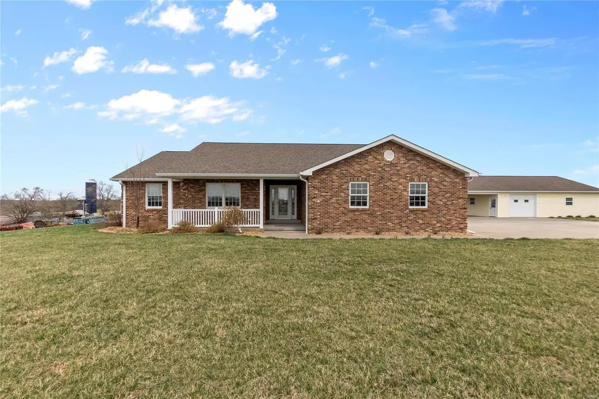 Perryville, MO 63775,265 Open Meadows LN