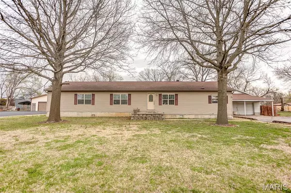 56 Godin AVE, East Carondelet, IL 62240