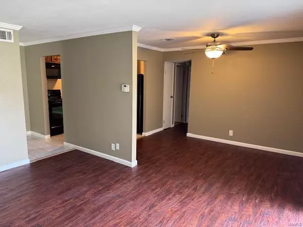 Collinsville, IL 62234,1061 Lafayette CT #B