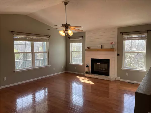 St Robert, MO 65584,117 Lakeview CT