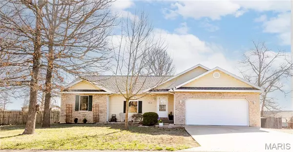 20898 Lacombe RD,  Waynesville,  MO 65583