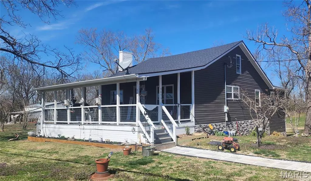 3061 State Route 150, Chester, IL 62233