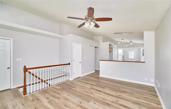 Winfield, MO 63389,103 Highland RD