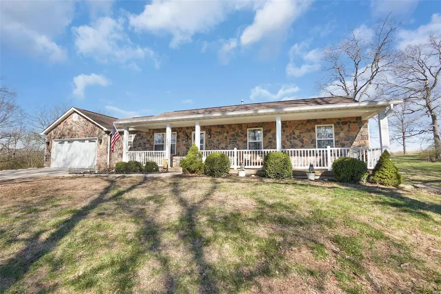 455 Pratt RD, Elsberry, MO 63343