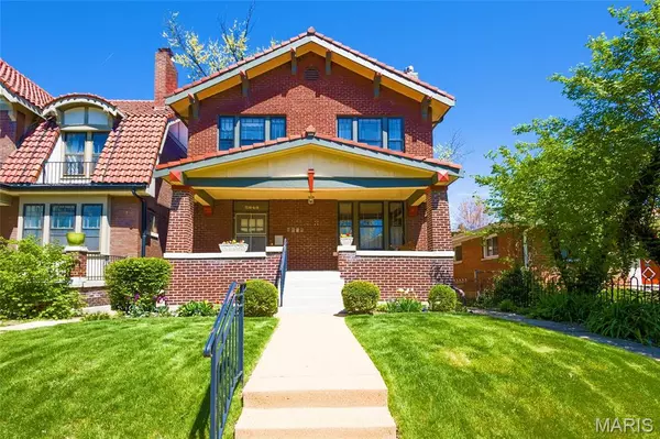 5843 Waterman BLVD, St Louis, MO 63112