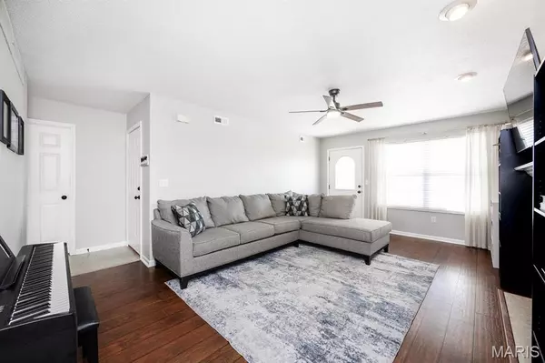 Belleville, IL 62220,947 Cool Valley DR