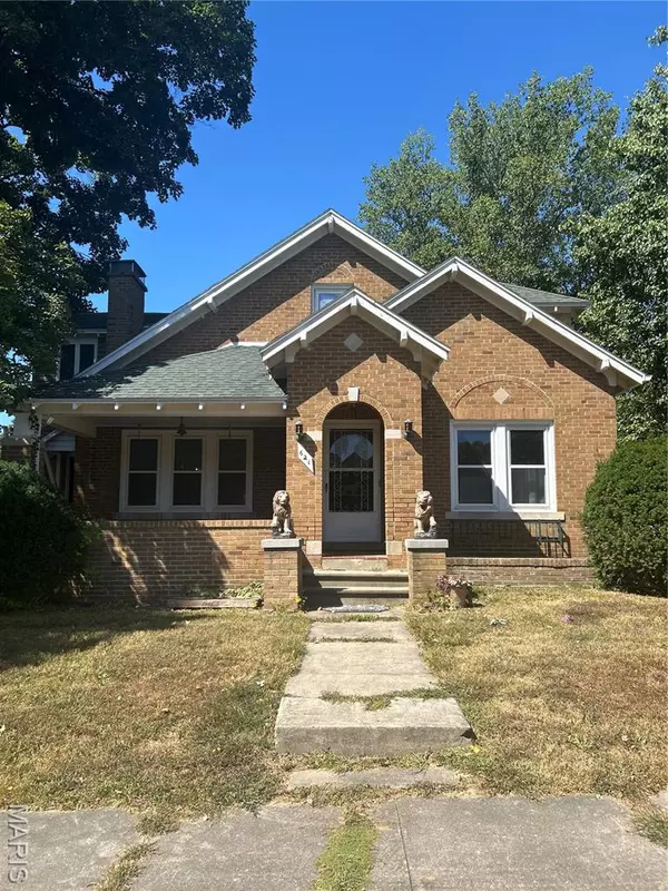 621 N 5th St., Vandalia, IL 62471