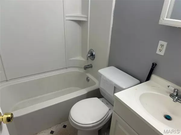 St Louis, MO 63136,10314 Viscount DR