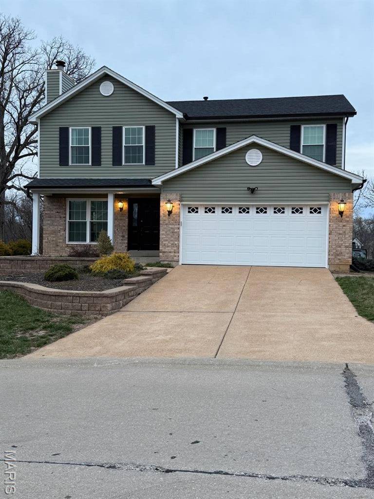 813 Crescent Ridge DR, Valley Park, MO 63088