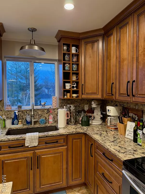 Valley Park, MO 63088,813 Crescent Ridge DR