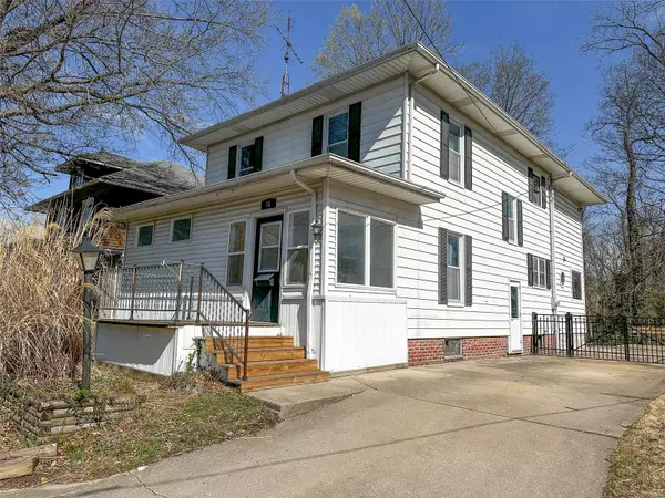 Hillsboro, IL 62049,16 Helston PL