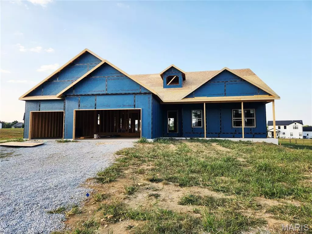 Shiloh, IL 62221,3740 Golfview CIR