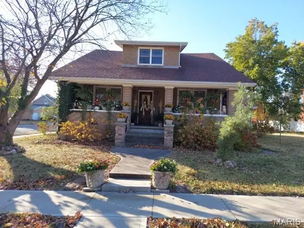 112 E Washington AVE, Owensville, MO 65066