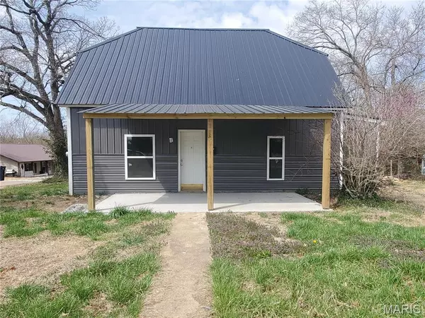 Houston, MO 65483,401 N Oak Hill DR