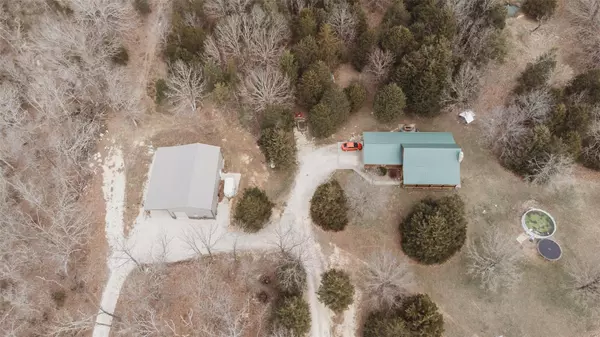 Belle, MO 65013,893 County Road 754