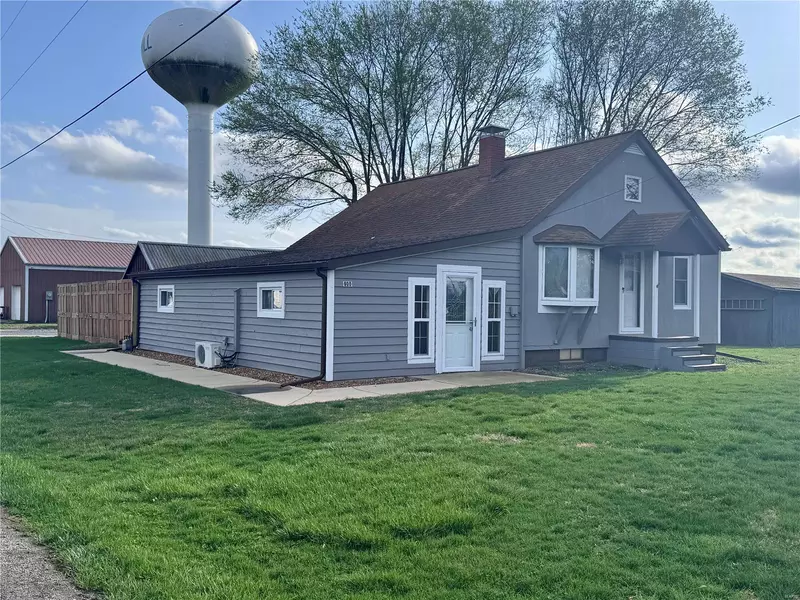 900 S Franklin ST, Bunker Hill, IL 62014