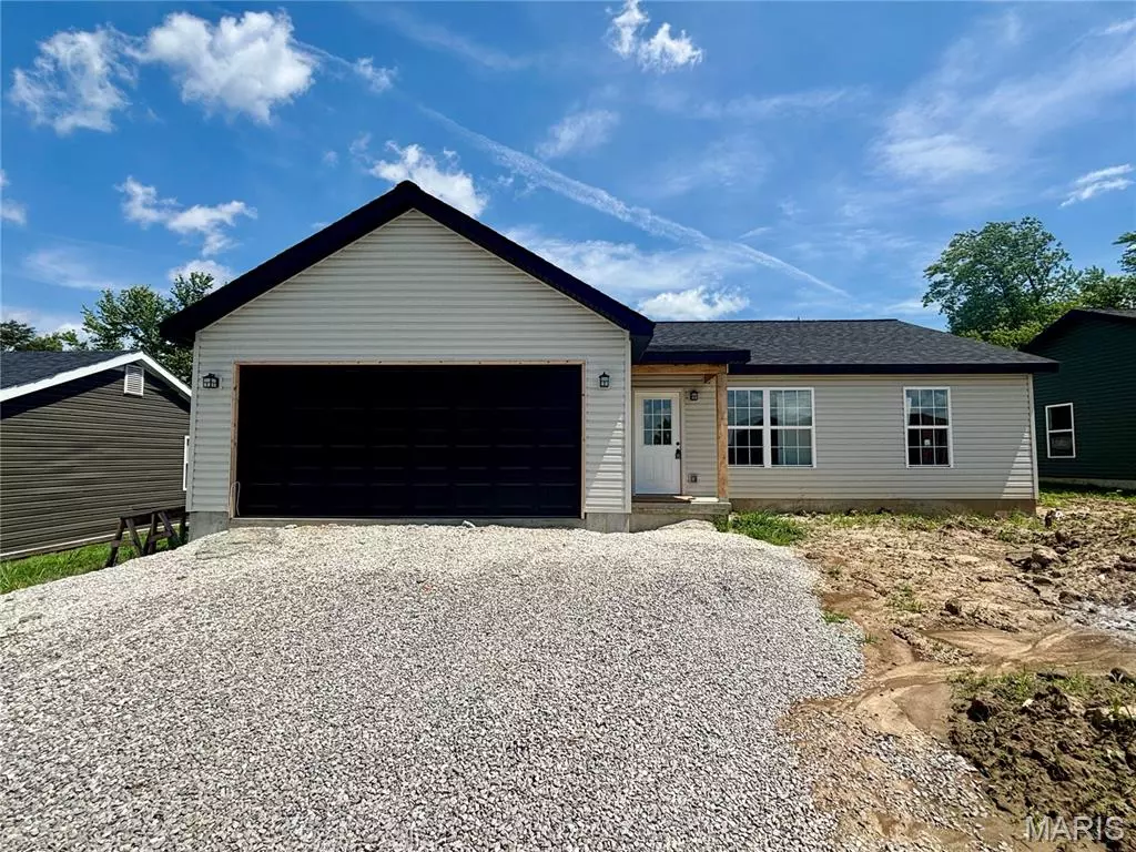 Moscow Mills, MO 63362,121 Elm Tree RD