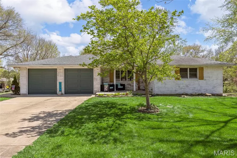 2554 Highway N, Pacific, MO 63069