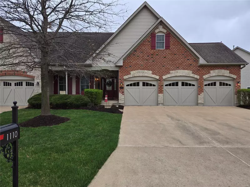 1110 Spruce Forest DR, Lake St Louis, MO 63367