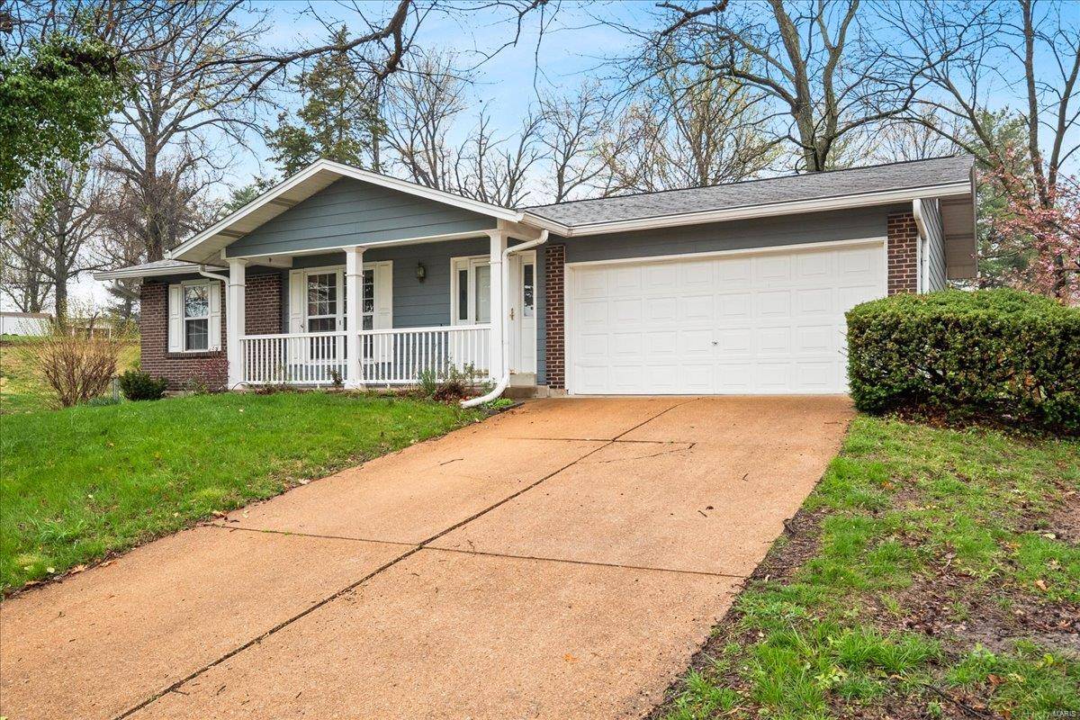 Maryland Heights, MO 63043,11691 Donnycave LN