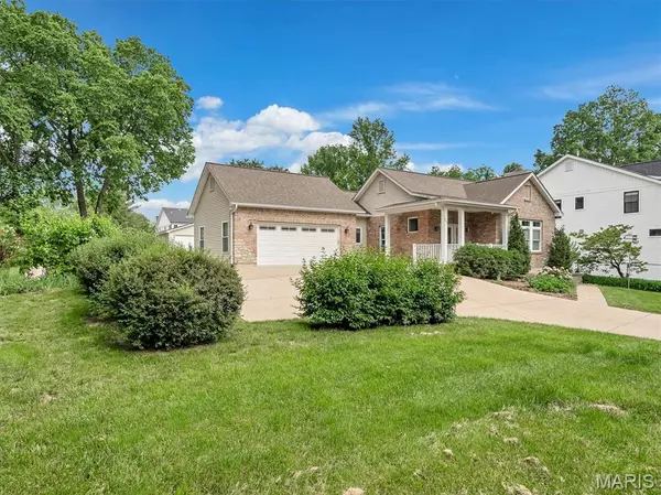 Kirkwood, MO 63122,602 S Ballas RD