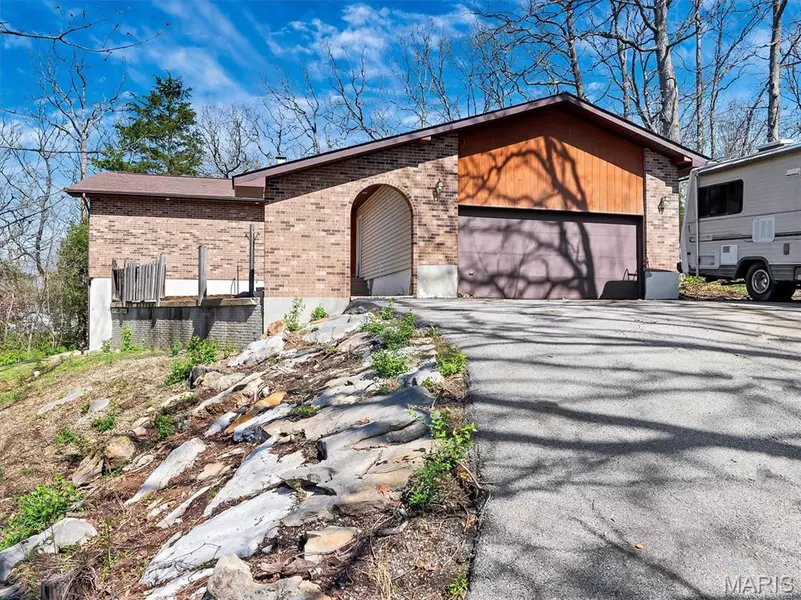 2231 Patrick DR, Arnold, MO 63010