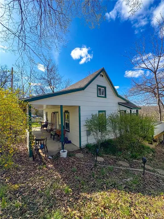 Steelville, MO 65565,113 Esther ST