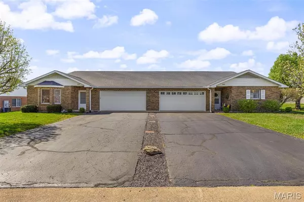 Farmington, MO 63640,302 Bayberry LN