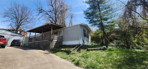 Chester, IL 62233,806 Cedar ST