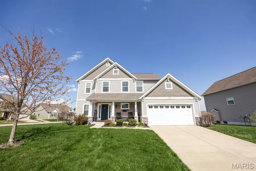 860 Bluff Ridge LN, Shiloh, IL 62221