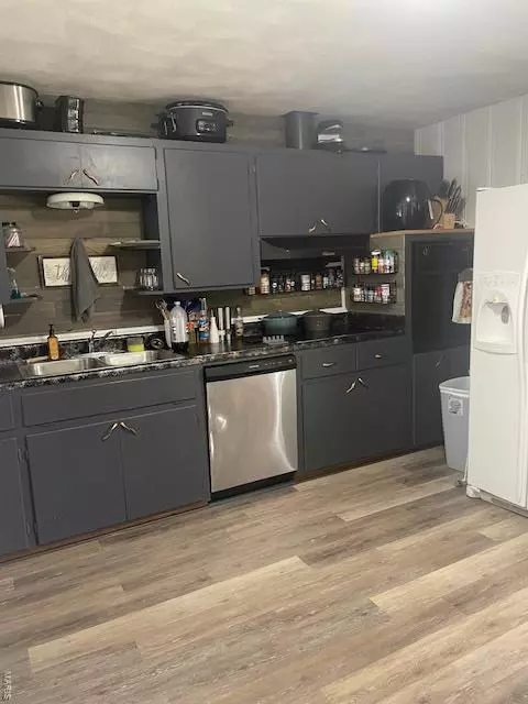Rosebud, MO 63091,144 Cedar Street South