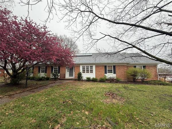 115 Sharon DR, Montgomery City, MO 63361