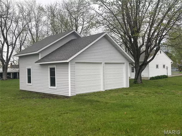 Gerald, MO 63037,641 S Walnut ST