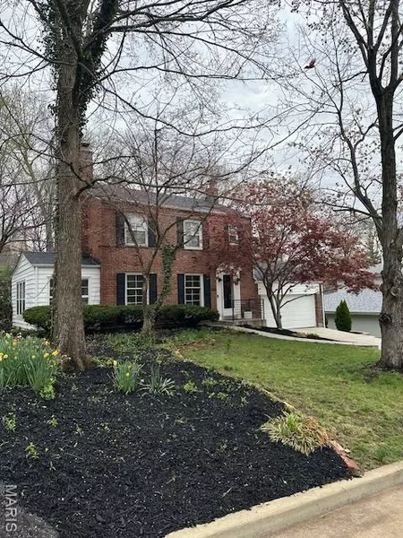 1121 North DR, St Louis, MO 63122