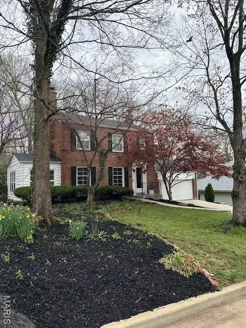 St Louis, MO 63122,1121 North DR