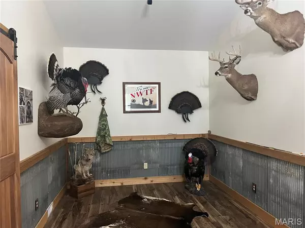 Williamsburg, MO 63388,8880 County Road 138