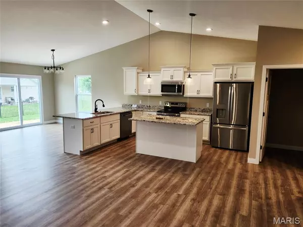 Lebanon, IL 62254,409 Acorn WAY