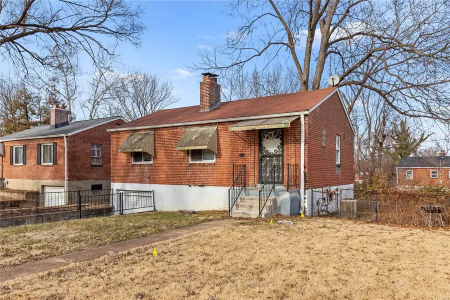 1931 Hildred AVE, St Louis, MO 63136