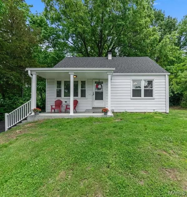 3323 Marbury DR, St Louis, MO 63129