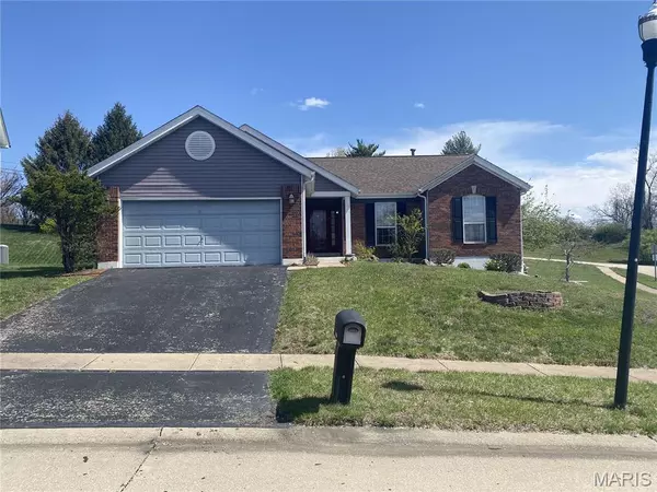 2132 Riding Spur DR, St Louis, MO 63146