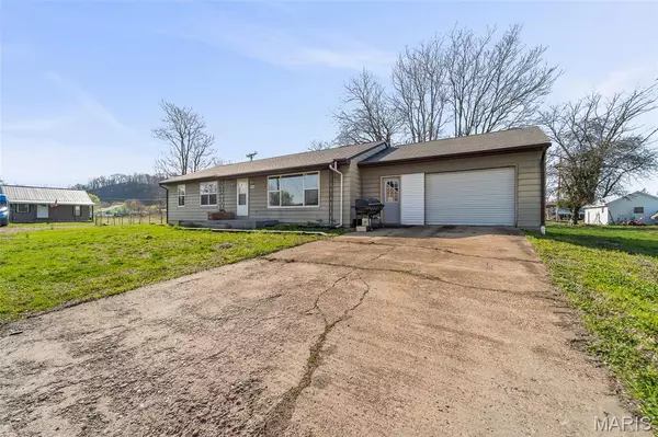 Chamois, MO 65024,104 E Tennessee ST