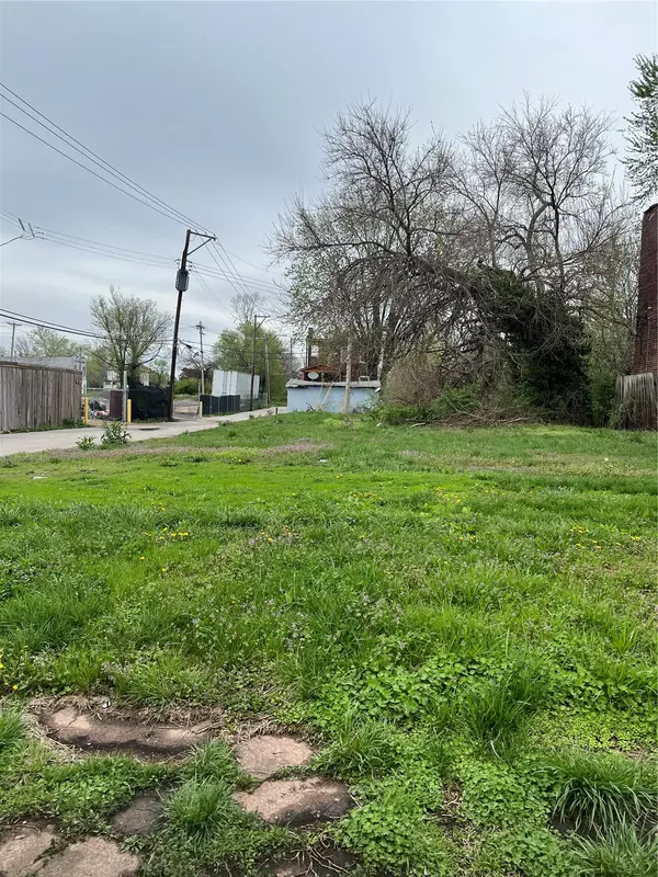 4453 Cottage AVE, St Louis, MO 63113
