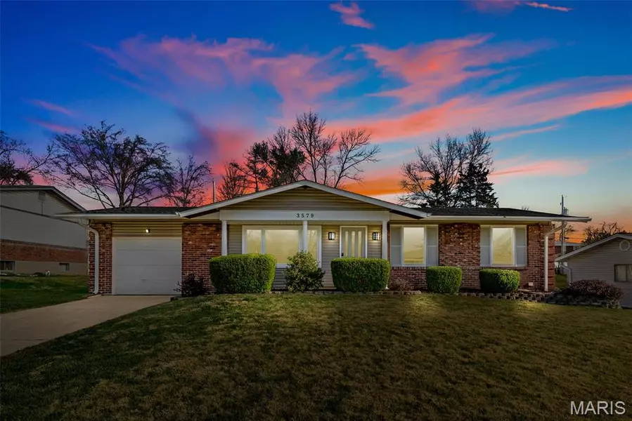 3579 Eileen Ann DR, St Louis, MO 63129