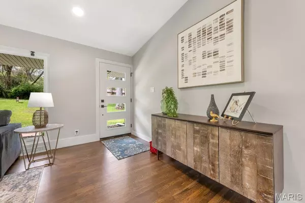 St Louis, MO 63132,6 Cedar Crest