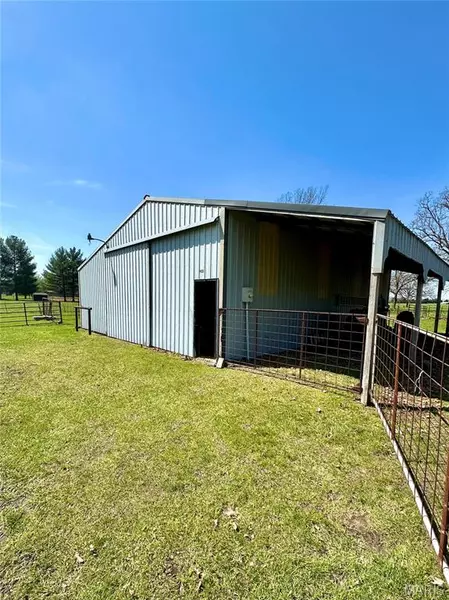 902 Bridge Road, Belle, MO 65013